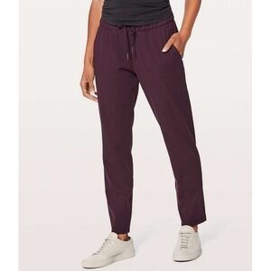 Lululemon On the Fly 7/8 Pants in Black Cherry Color Women's Size 6 Athletic